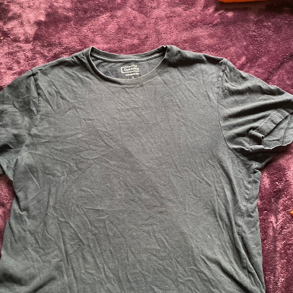 club room black t-shirt